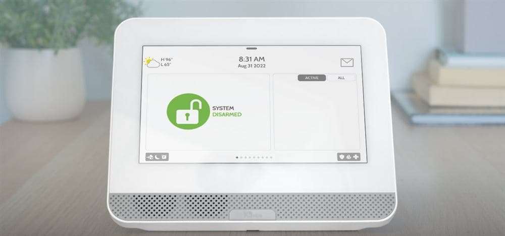 Render oficial Qolsys: panoul de alarmă IQ4 Hub montat pe perete